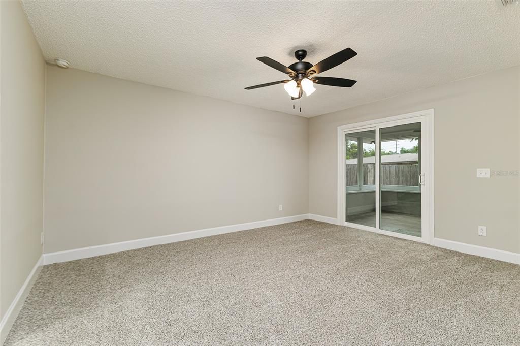 For Sale: $374,950 (3 beds, 2 baths, 1642 Square Feet)