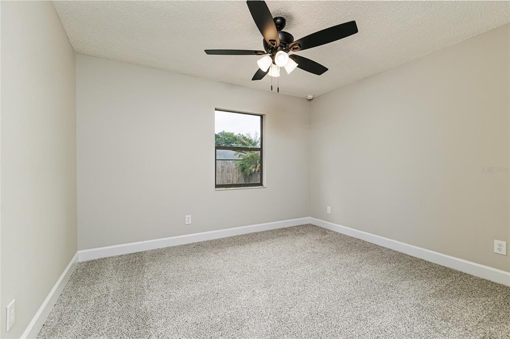 For Sale: $374,950 (3 beds, 2 baths, 1642 Square Feet)