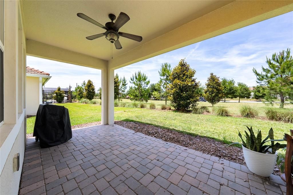 En Venta: $698,900 (5 camas, 4 baños, 3809 Pies cuadrados)