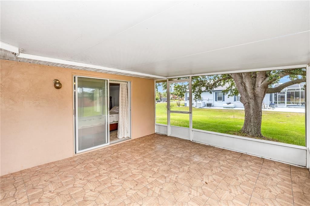 For Sale: $470,000 (4 beds, 2 baths, 2027 Square Feet)