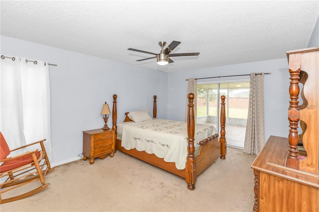For Sale: $470,000 (4 beds, 2 baths, 2027 Square Feet)