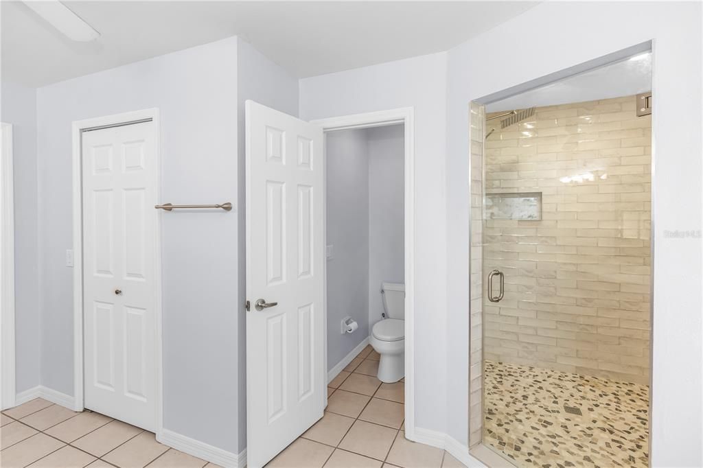 For Sale: $470,000 (4 beds, 2 baths, 2027 Square Feet)