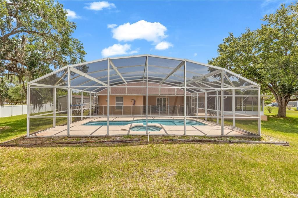 For Sale: $470,000 (4 beds, 2 baths, 2027 Square Feet)