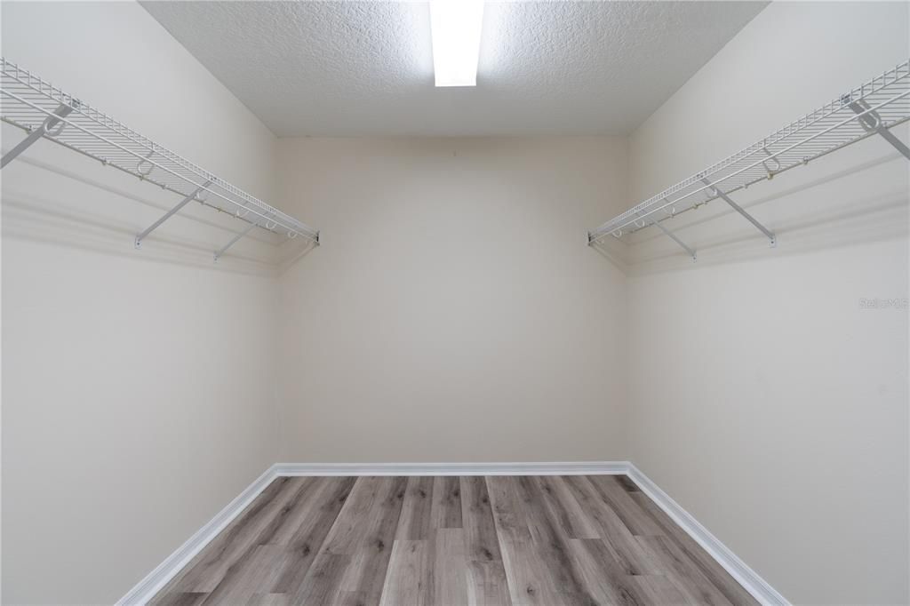 En Renta: $4,400 (4 camas, 2 baños, 3113 Pies cuadrados)