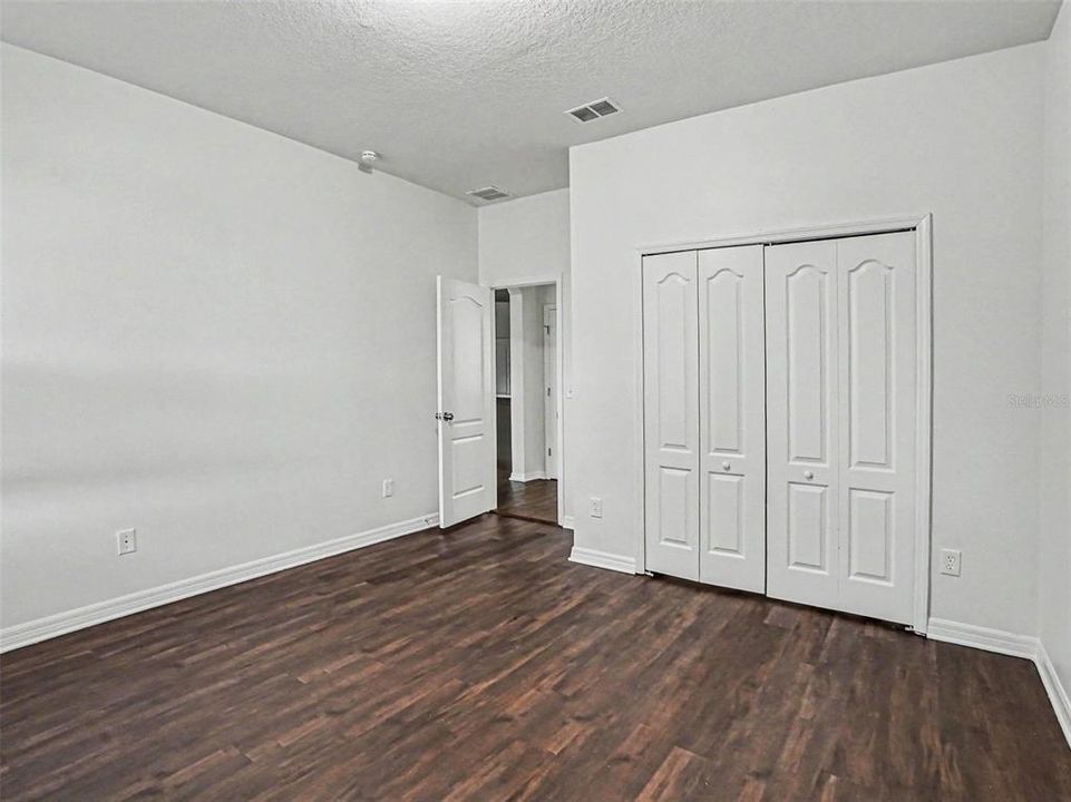 For Sale: $424,900 (3 beds, 2 baths, 2373 Square Feet)