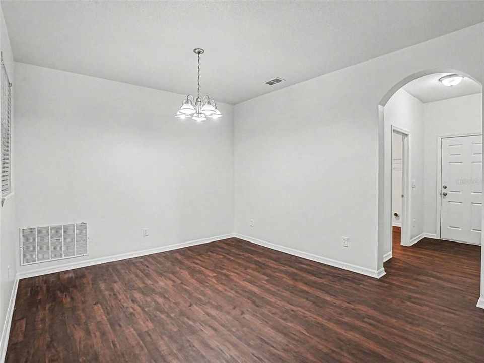 For Sale: $424,900 (3 beds, 2 baths, 2373 Square Feet)