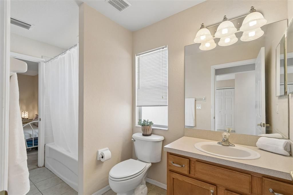Active With Contract: $250,000 (3 beds, 2 baths, 1624 Square Feet)