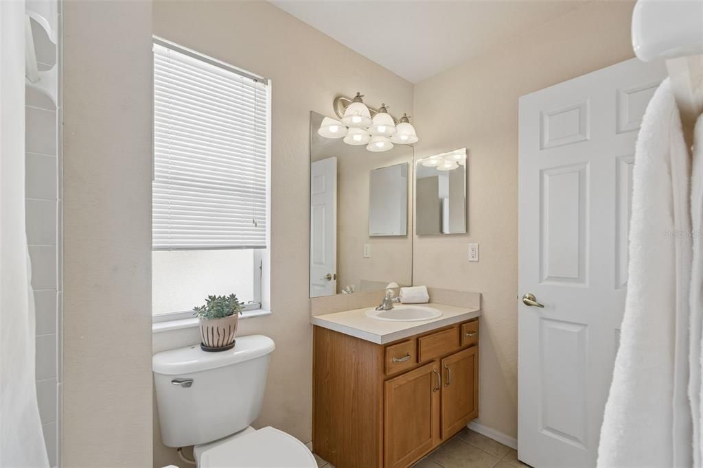 Active With Contract: $250,000 (3 beds, 2 baths, 1624 Square Feet)