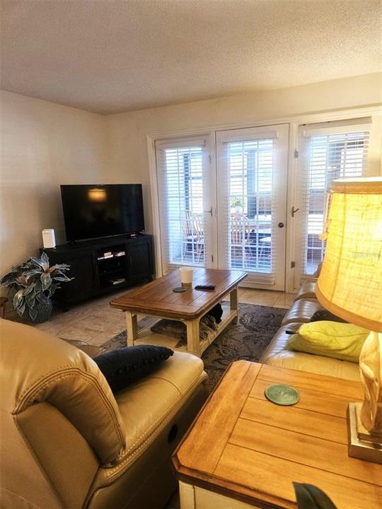 For Rent: $3,900 (2 beds, 2 baths, 1112 Square Feet)
