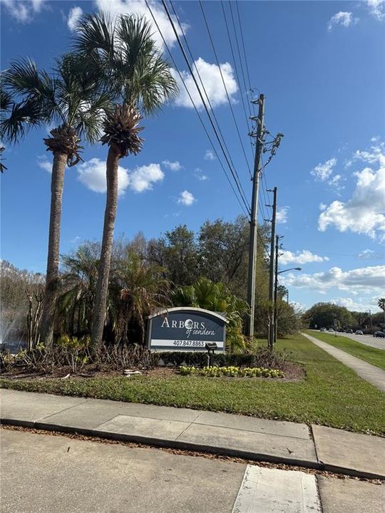For Sale: $164,900 (2 beds, 2 baths, 910 Square Feet)