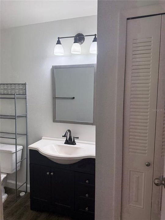 For Sale: $164,900 (2 beds, 2 baths, 910 Square Feet)
