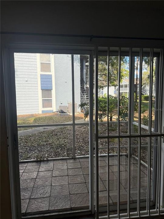 For Sale: $164,900 (2 beds, 2 baths, 910 Square Feet)