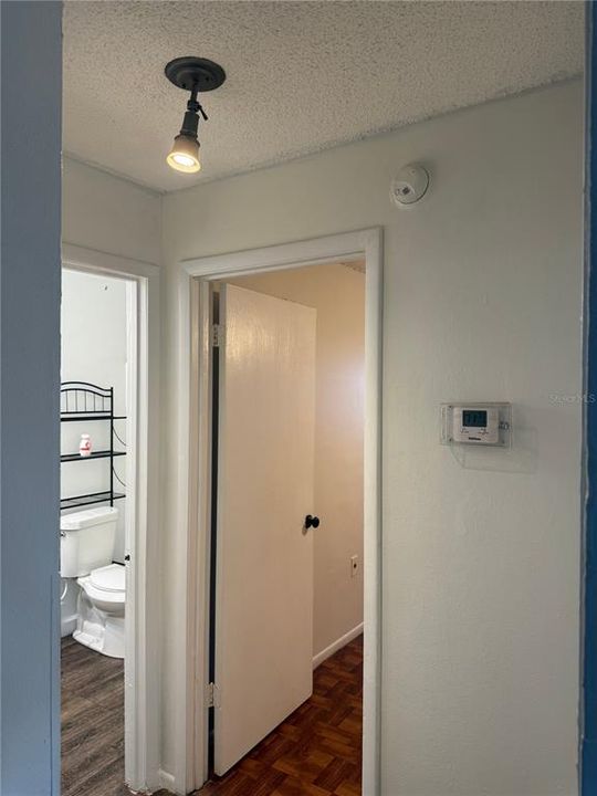 For Sale: $164,900 (2 beds, 2 baths, 910 Square Feet)