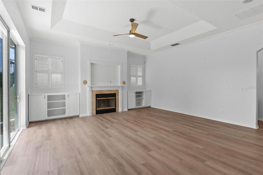 Active With Contract: $865,000 (5 beds, 4 baths, 3915 Square Feet)