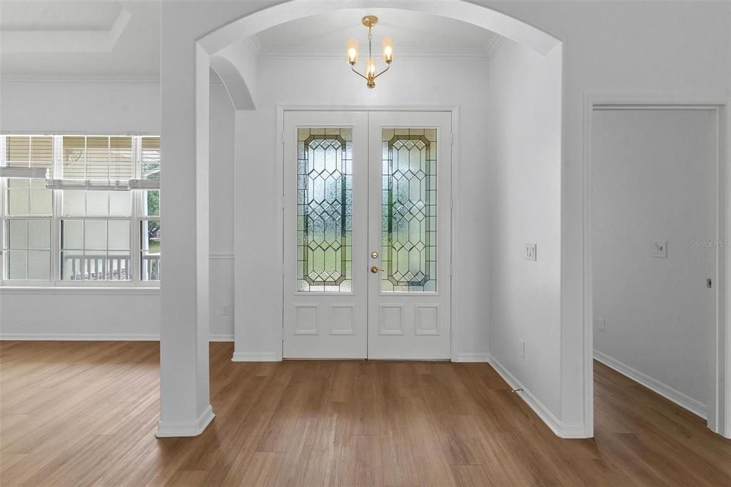 Active With Contract: $865,000 (5 beds, 4 baths, 3915 Square Feet)