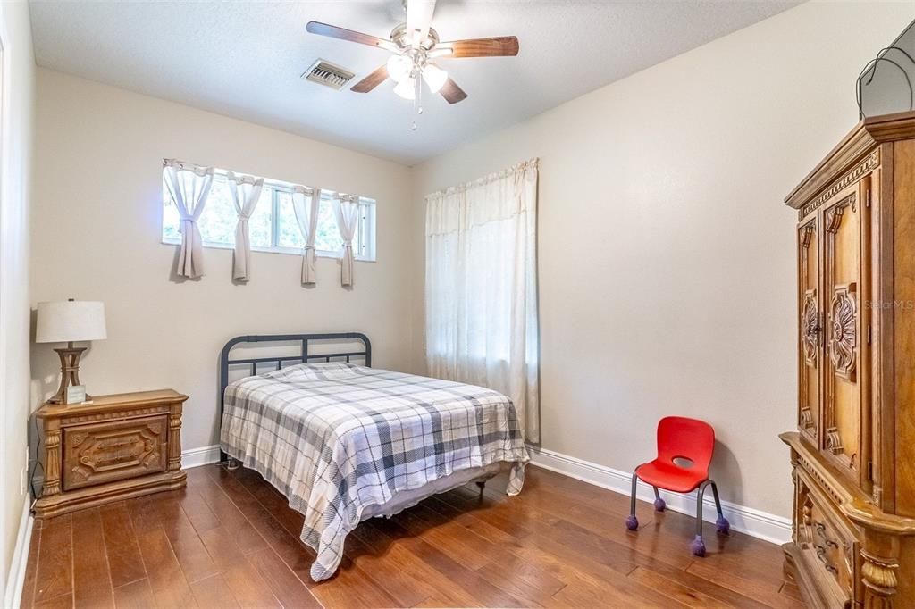 En Venta: $535,000 (4 camas, 3 baños, 2656 Pies cuadrados)