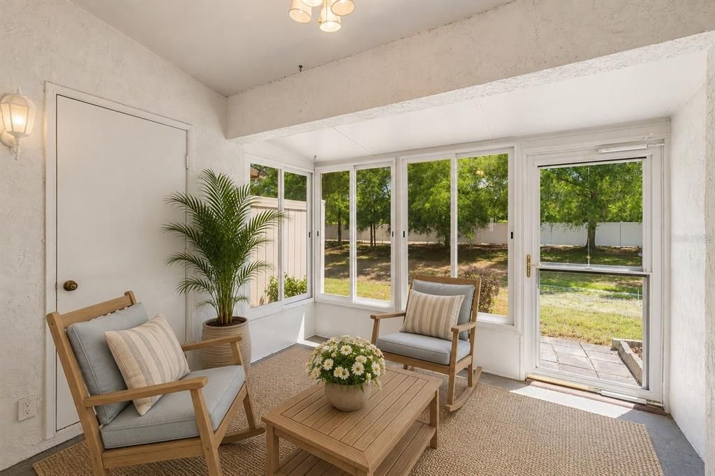 Active With Contract: $142,000 (2 beds, 2 baths, 1189 Square Feet)