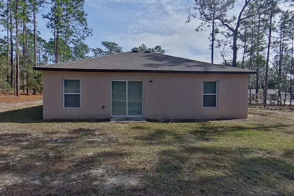 For Rent: $1,815 (4 beds, 2 baths, 1449 Square Feet)
