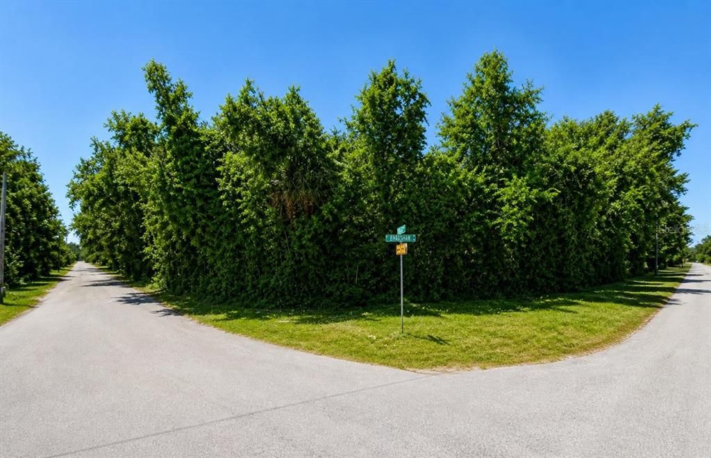 Под контрактом: $28,000 (0.38 acres)