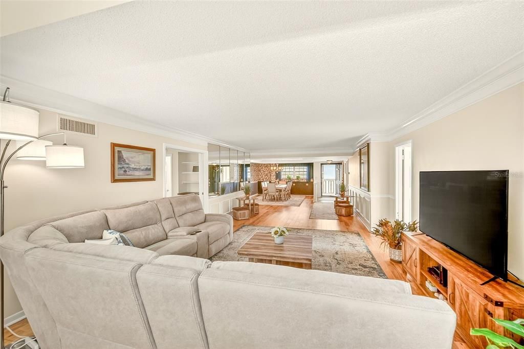На продажу: $499,900 (3 спален, 3 ванн, 1980 Квадратных фут)