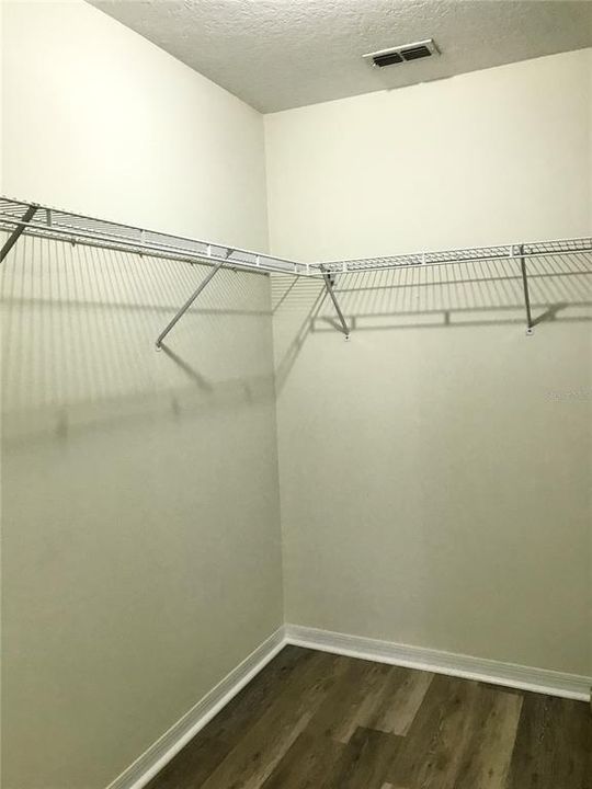 В аренду: $1,950 (3 спален, 2 ванн, 1272 Квадратных фут)