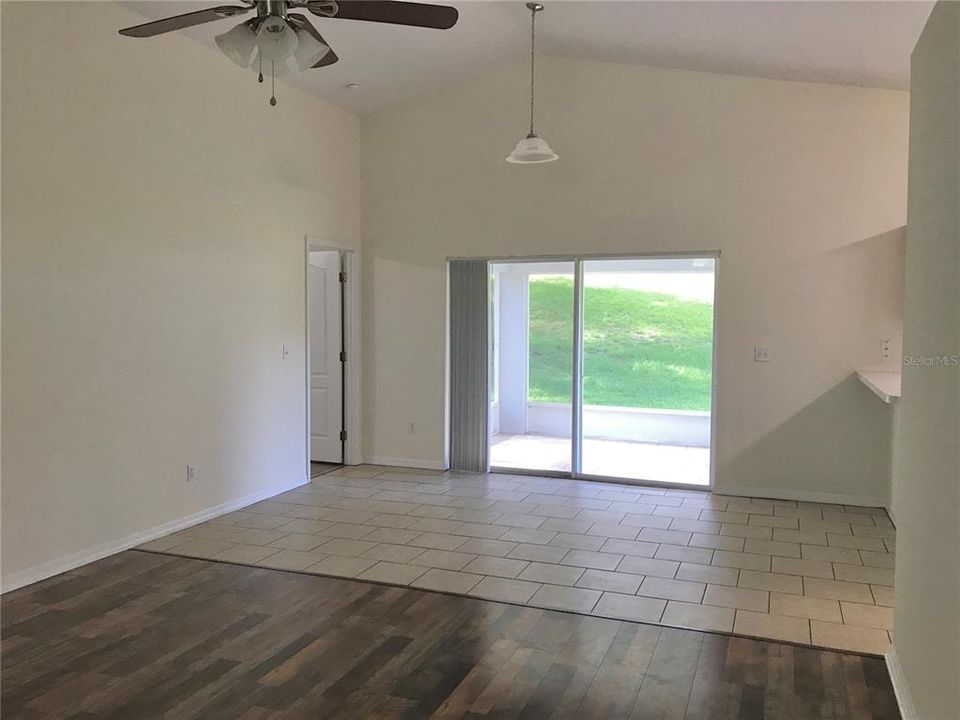 В аренду: $1,950 (3 спален, 2 ванн, 1272 Квадратных фут)