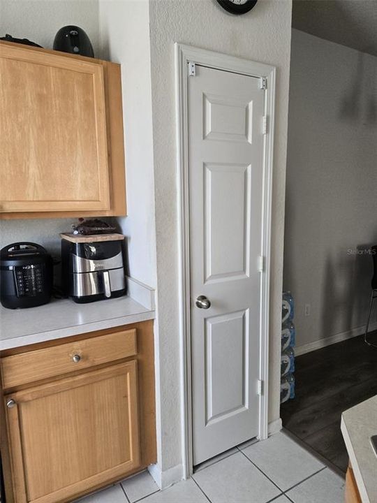 For Rent: $1,450 (1 beds, 1 baths, 776 Square Feet)