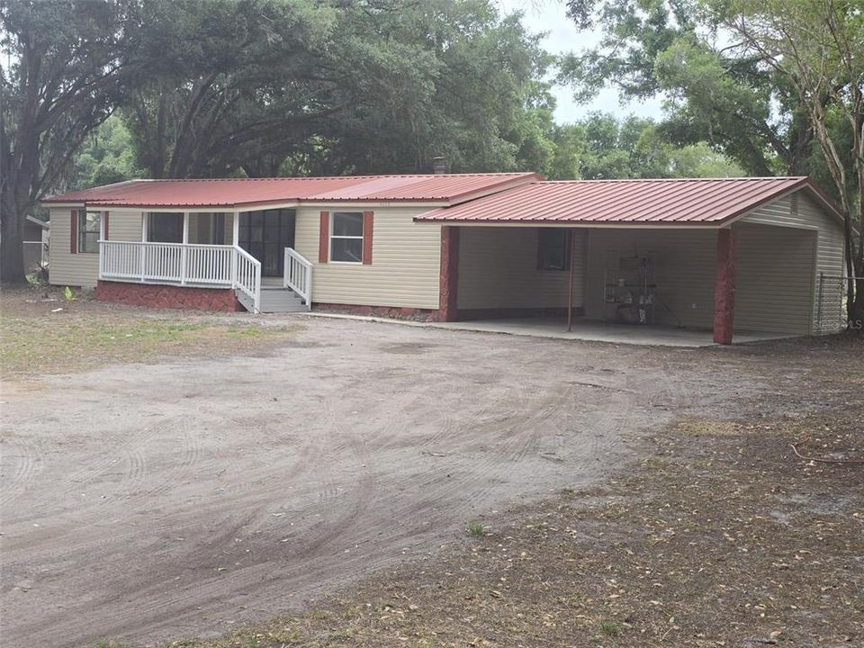 Activo con contrato: $299,000 (4 camas, 2 baños, 1456 Pies cuadrados)