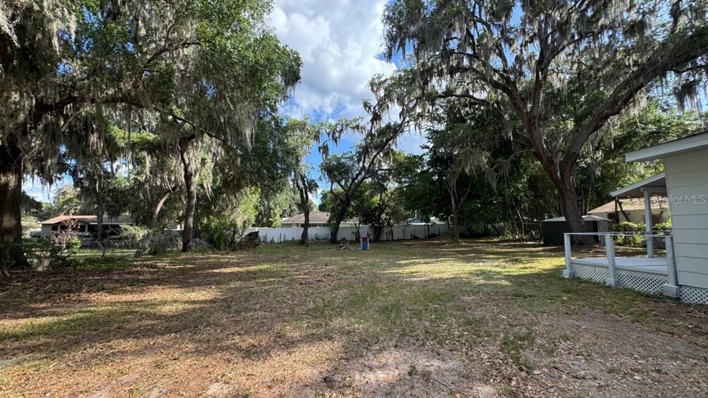 For Sale: $162,000 (2 beds, 2 baths, 820 Square Feet)