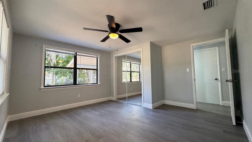 For Sale: $162,000 (2 beds, 2 baths, 820 Square Feet)