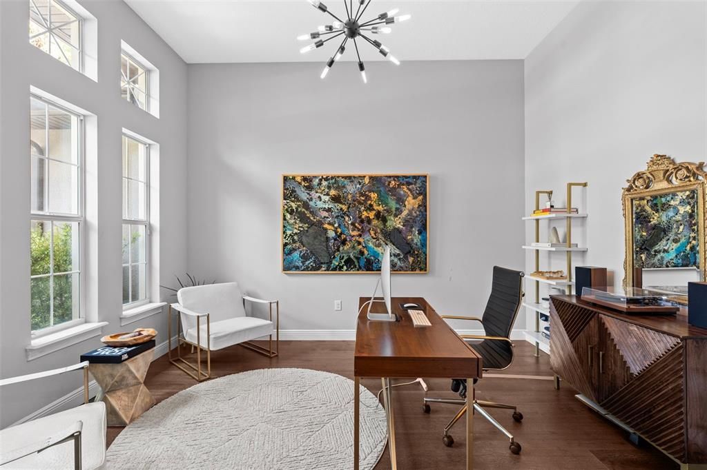 Activo con contrato: $825,000 (4 camas, 3 baños, 2641 Pies cuadrados)