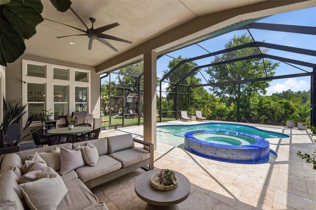 Activo con contrato: $825,000 (4 camas, 3 baños, 2641 Pies cuadrados)
