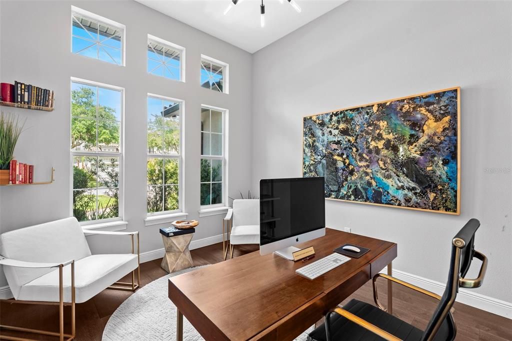 Activo con contrato: $825,000 (4 camas, 3 baños, 2641 Pies cuadrados)