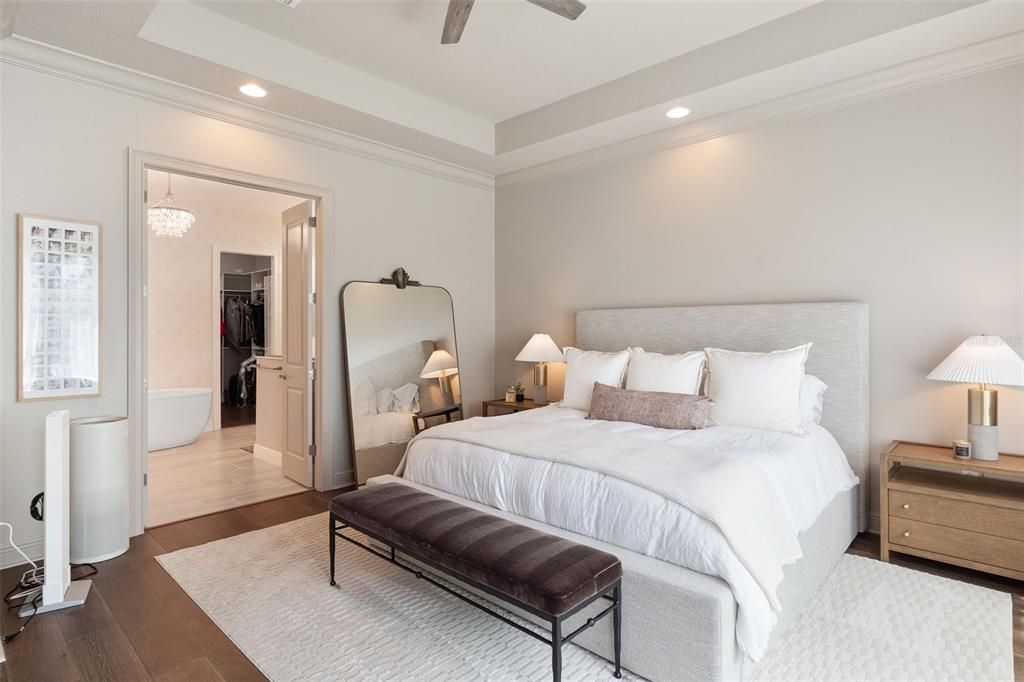 Activo con contrato: $825,000 (4 camas, 3 baños, 2641 Pies cuadrados)