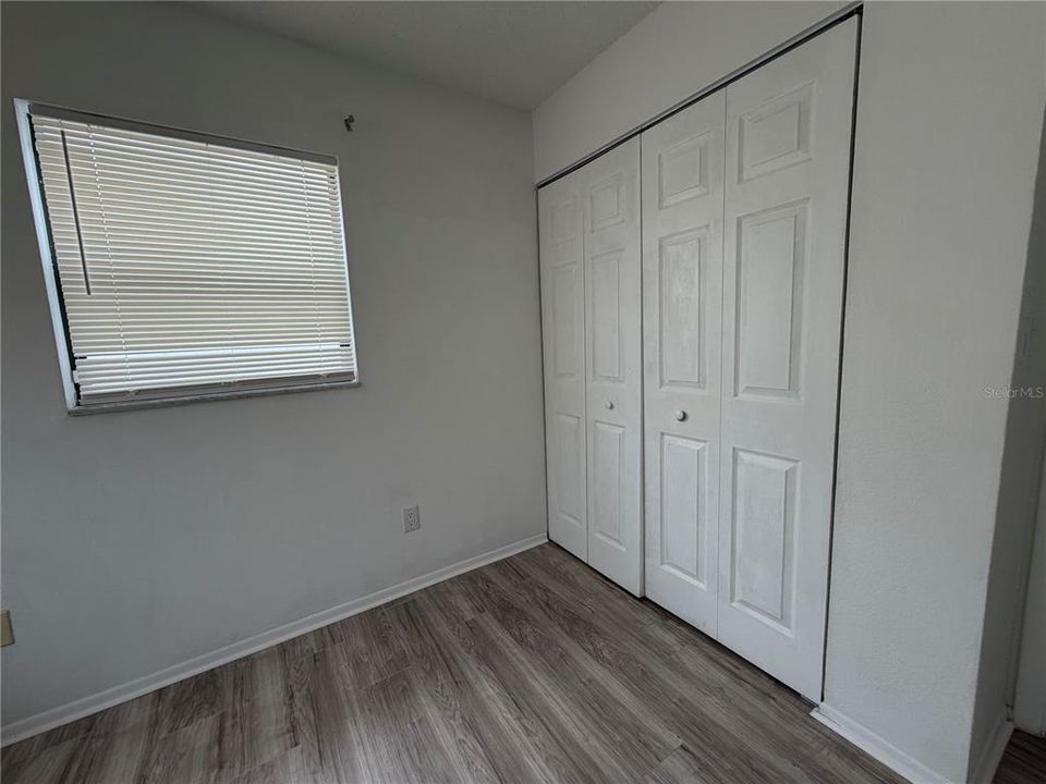 For Rent: $2,100 (4 beds, 2 baths, 1216 Square Feet)