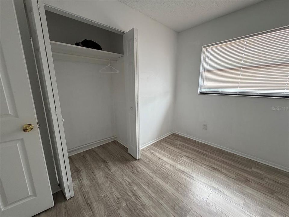 For Rent: $2,100 (4 beds, 2 baths, 1216 Square Feet)