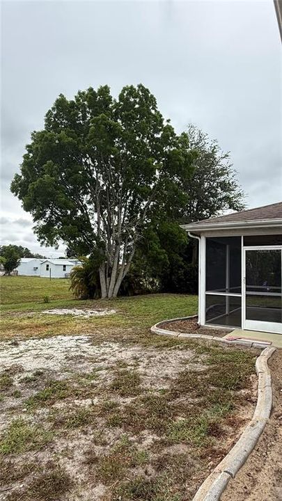 For Rent: $1,750 (3 beds, 2 baths, 1676 Square Feet)