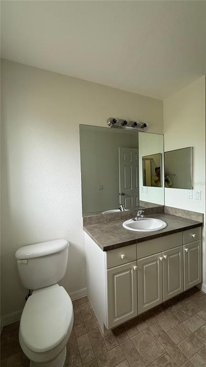 For Rent: $1,750 (3 beds, 2 baths, 1676 Square Feet)