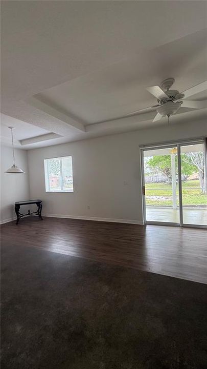 For Rent: $1,750 (3 beds, 2 baths, 1676 Square Feet)