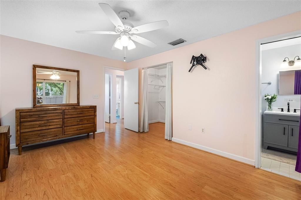 En Venta: $225,000 (2 camas, 2 baños, 1210 Pies cuadrados)