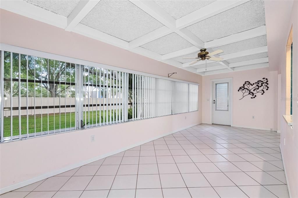 En Venta: $225,000 (2 camas, 2 baños, 1210 Pies cuadrados)