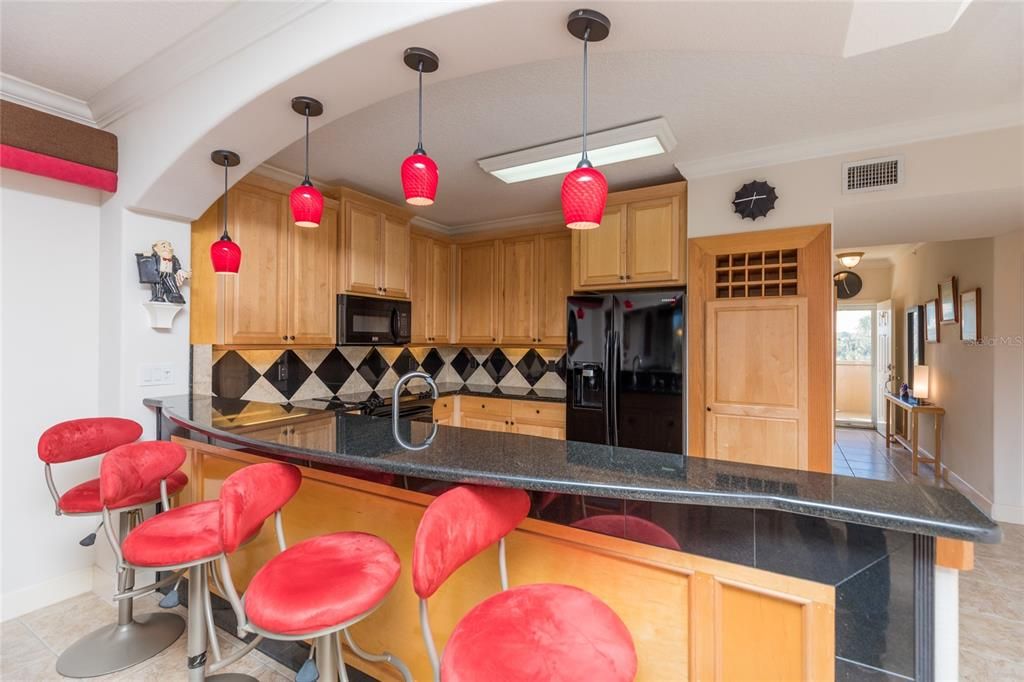 For Rent: $2,800 (3 beds, 2 baths, 1640 Square Feet)