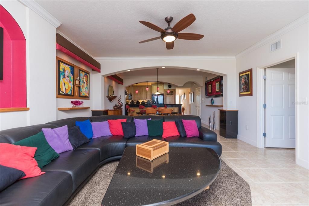 For Rent: $2,800 (3 beds, 2 baths, 1640 Square Feet)