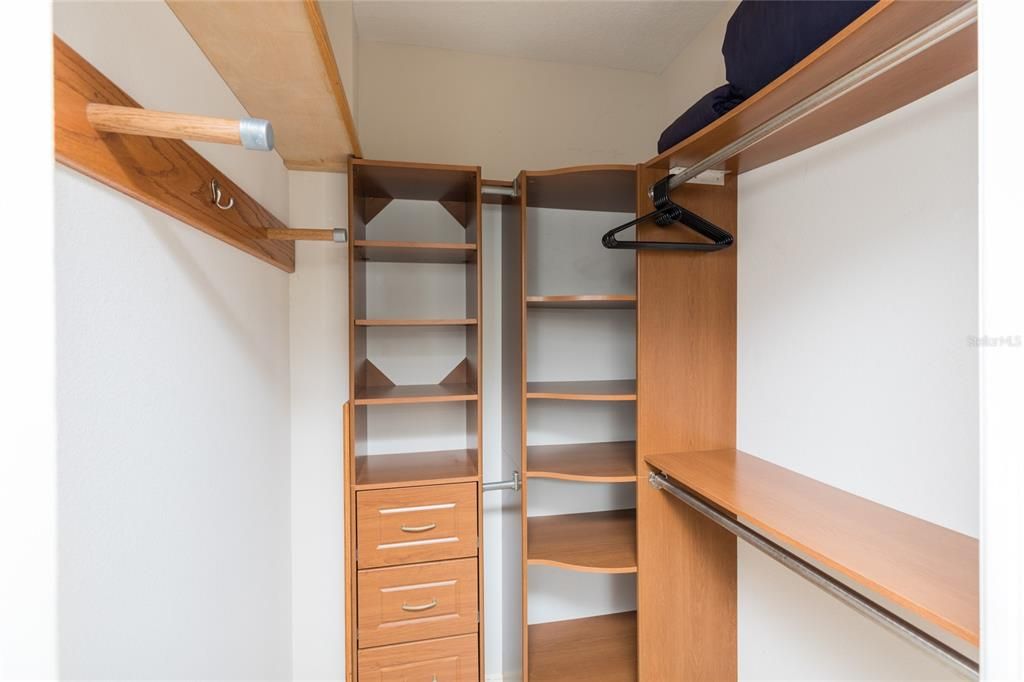 For Rent: $2,800 (3 beds, 2 baths, 1640 Square Feet)