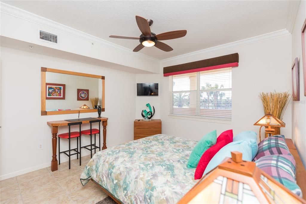 For Rent: $2,800 (3 beds, 2 baths, 1640 Square Feet)