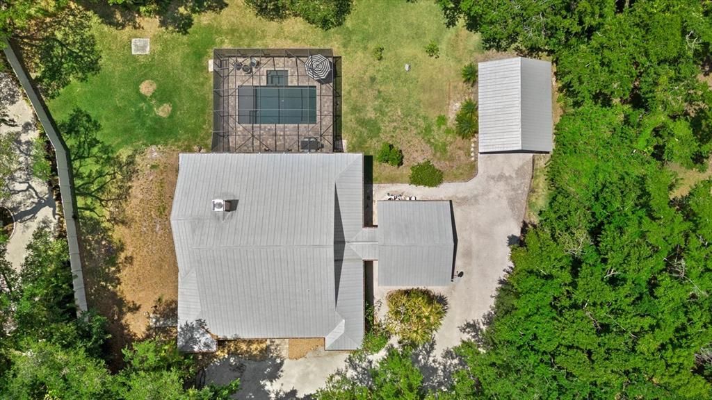 Activo con contrato: $830,000 (4 camas, 2 baños, 2710 Pies cuadrados)