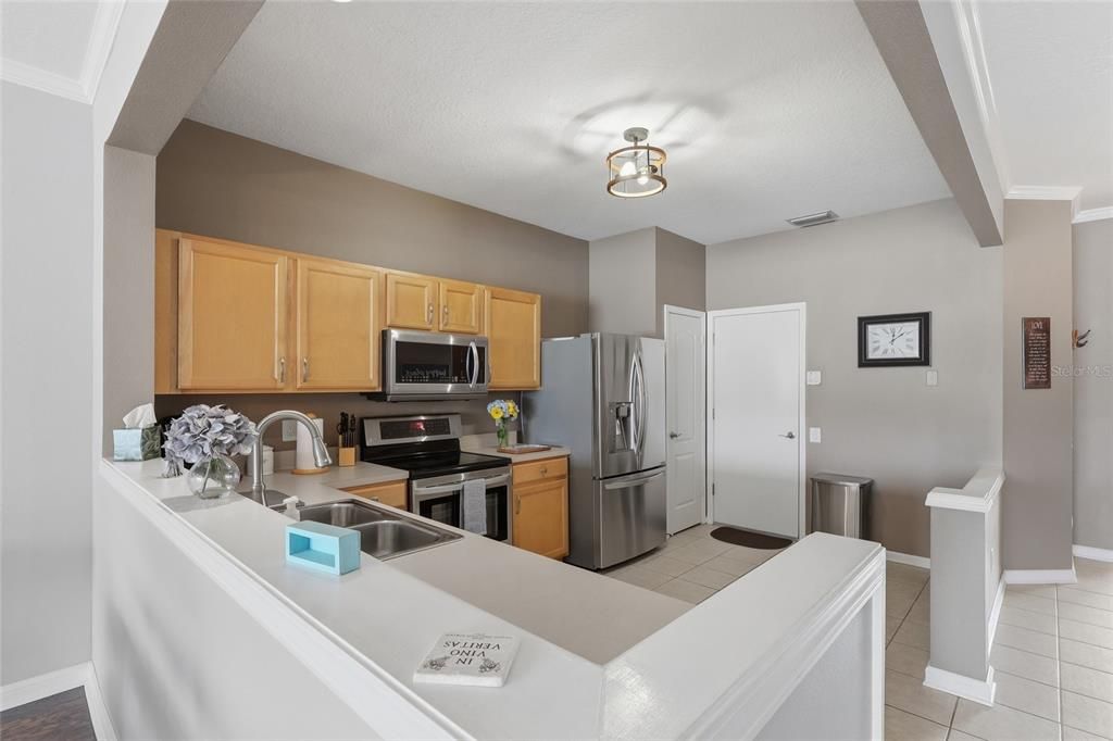 Activo con contrato: $279,900 (3 camas, 2 baños, 1718 Pies cuadrados)