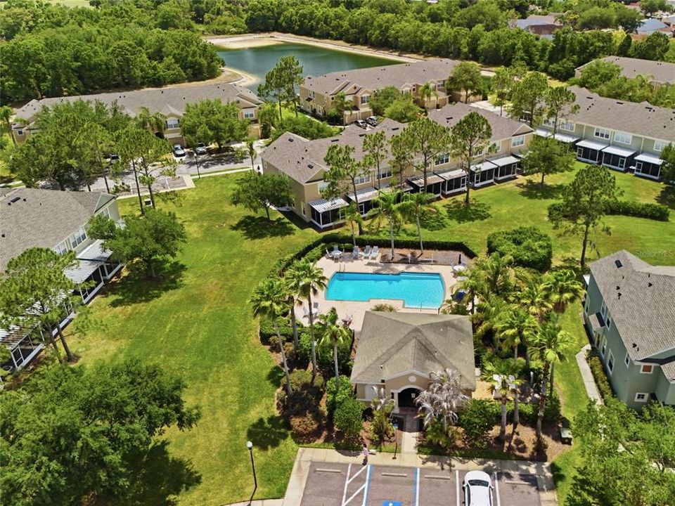 Activo con contrato: $279,900 (3 camas, 2 baños, 1718 Pies cuadrados)