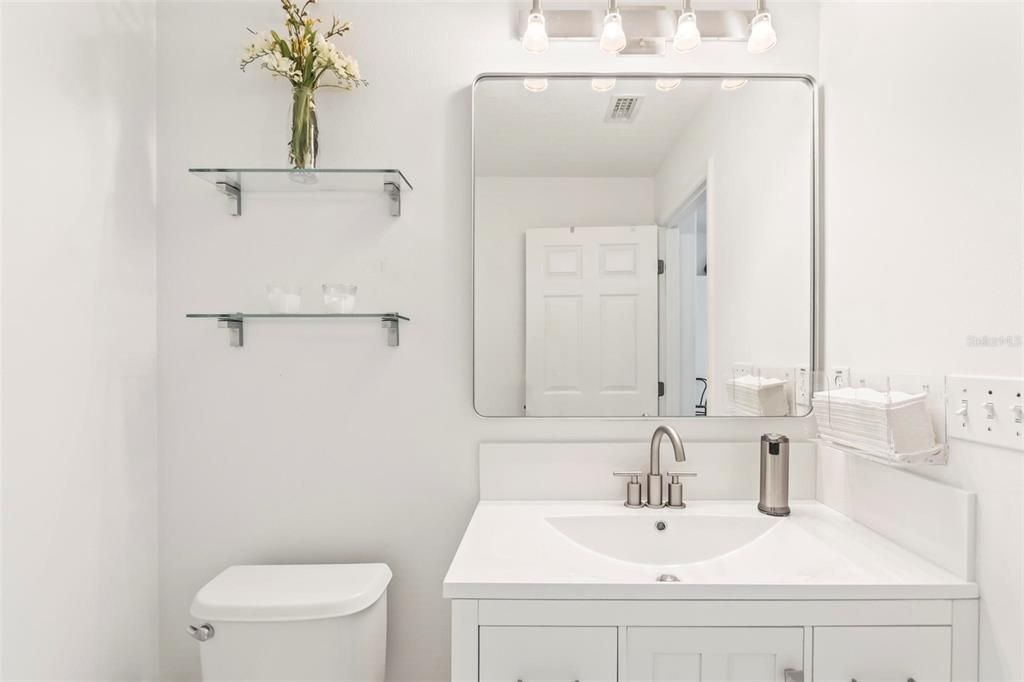 For Sale: $339,900 (3 beds, 2 baths, 1904 Square Feet)