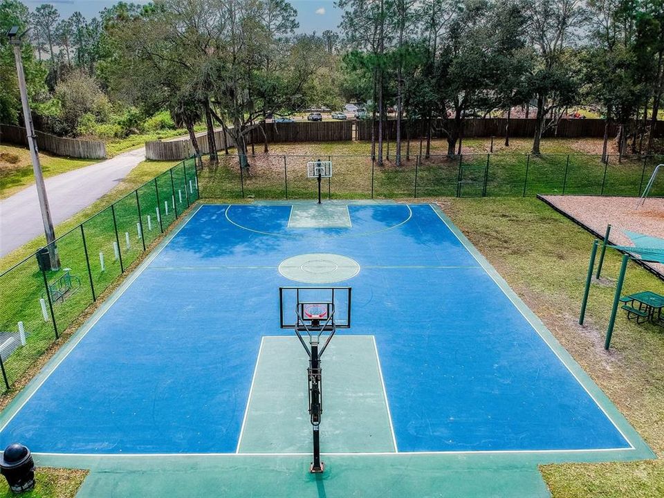 Activo con contrato: $325,000 (2 camas, 2 baños, 1246 Pies cuadrados)